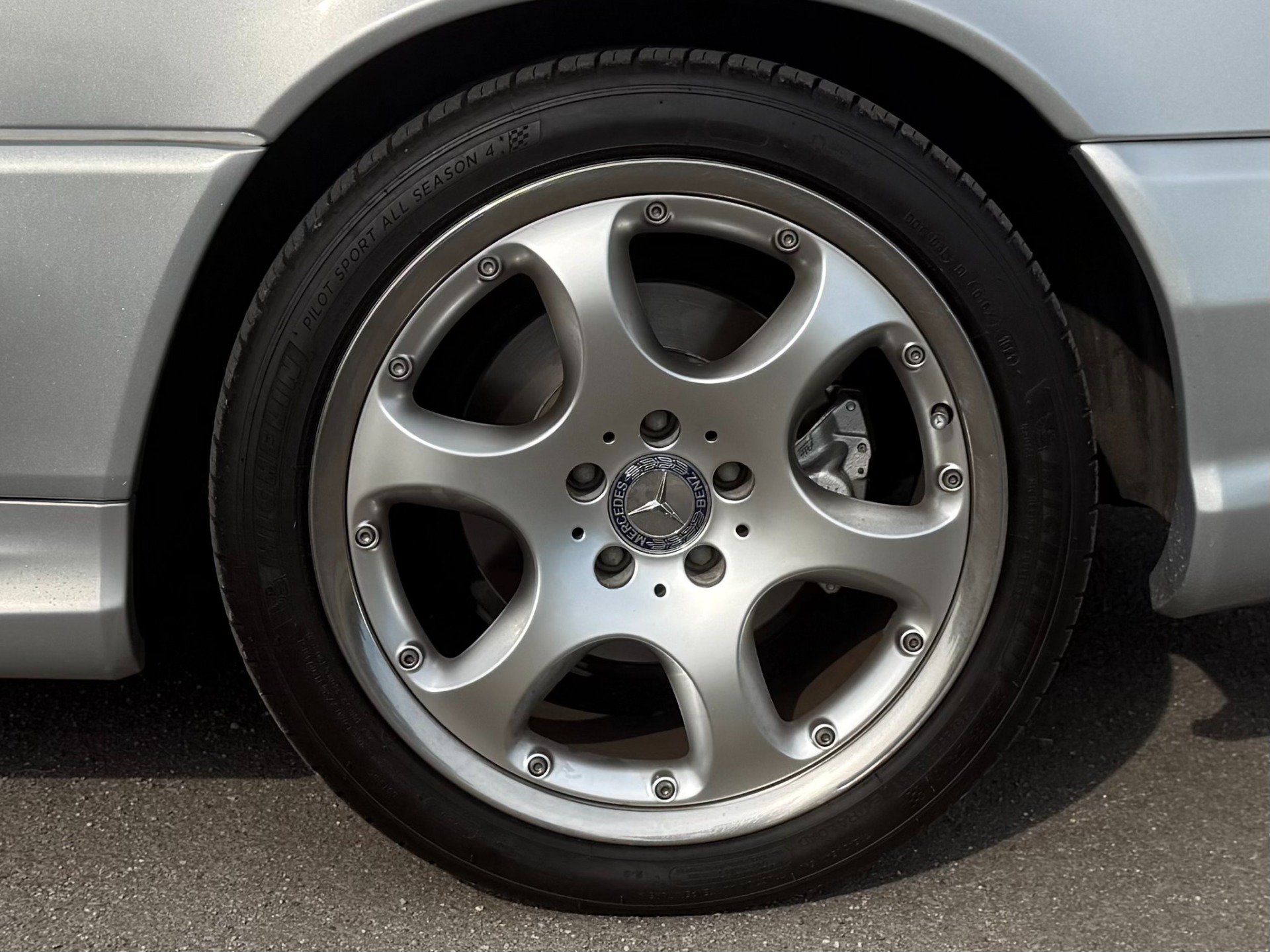 Used 2002 Mercedes-Benz SL 500 image 32