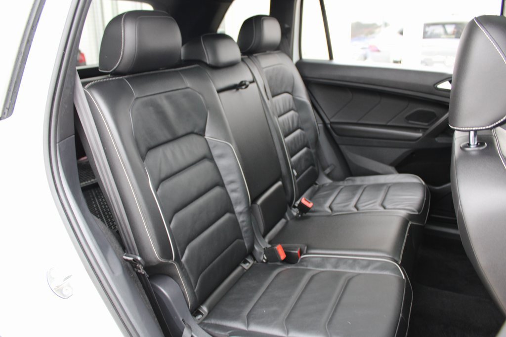 Certified 2021 Volkswagen Tiguan SEL Premium R-Line image 26
