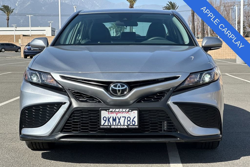 Used 2024 Toyota Camry SE image 9