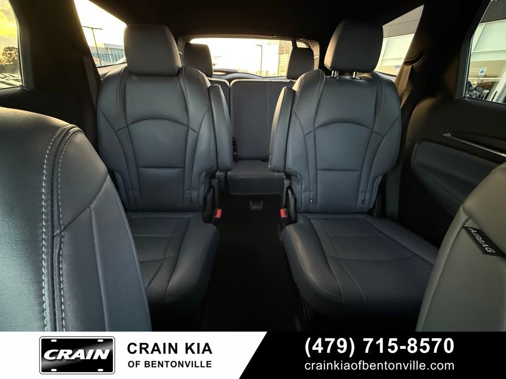 Used 2024 Buick Enclave Premium image 31
