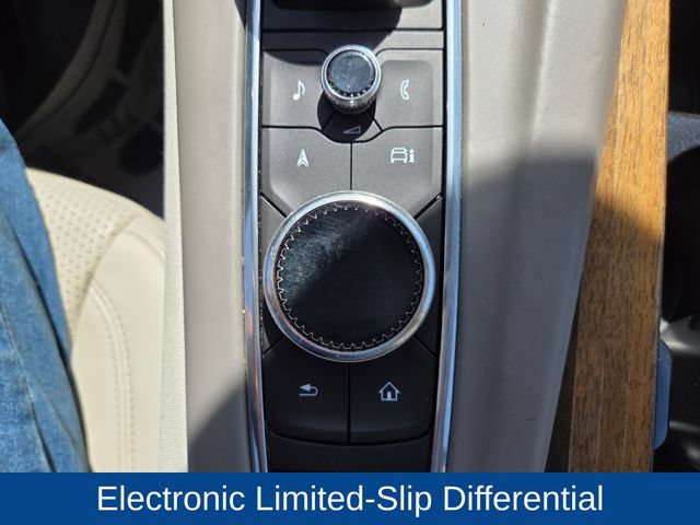 Used 2023 Cadillac Escalade ESV Sport Platinum w/ LPO, ONYX Package AWD/4WD image 36