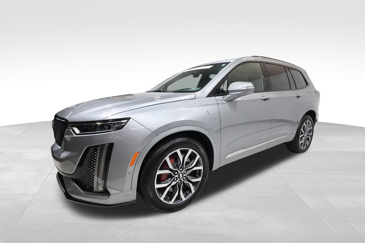 Certified 2025 Cadillac XT6 Sport w/ Platinum Package AWD/4WD image 8