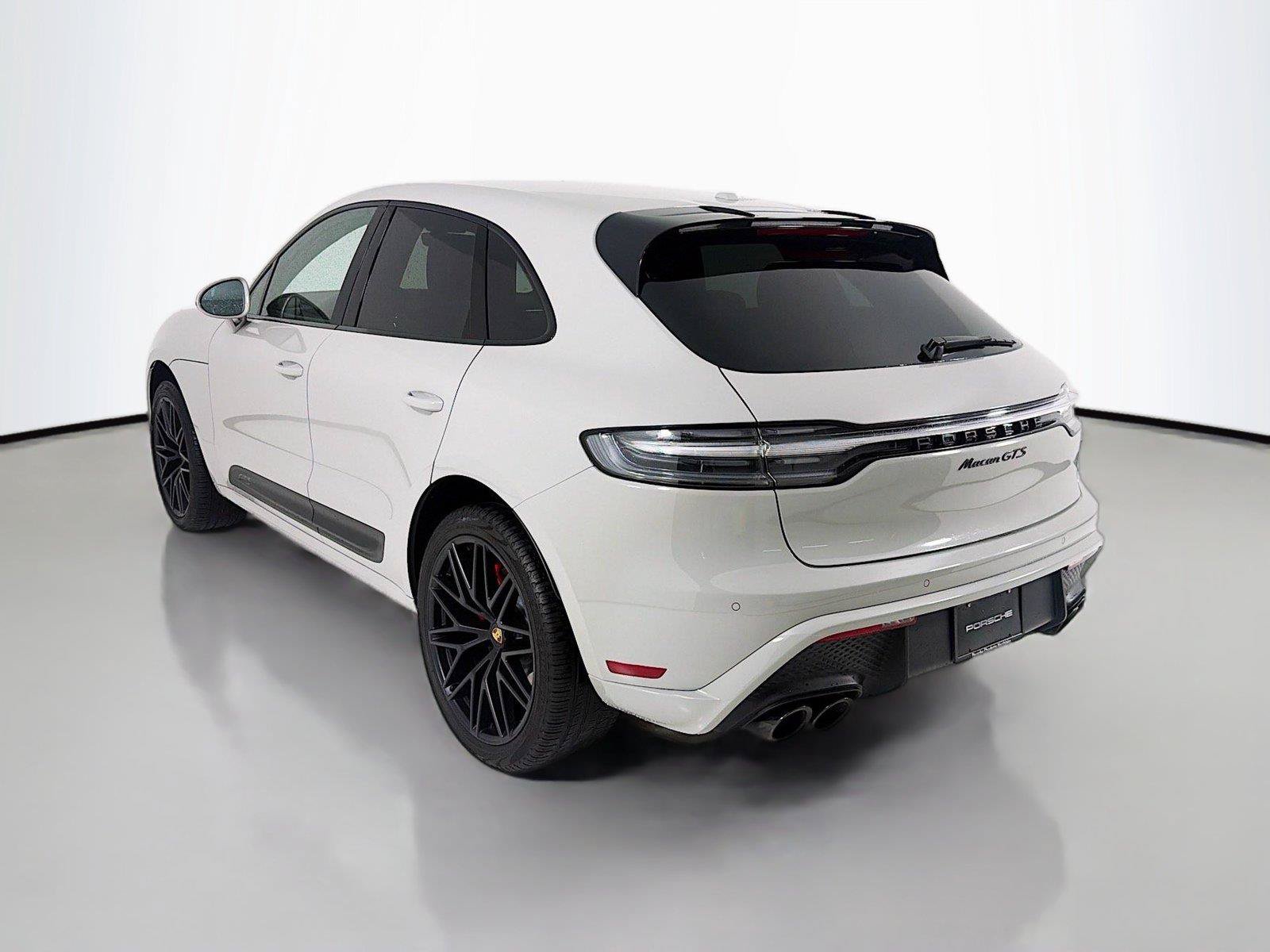 Certified 2023 Porsche Macan GTS AWD/4WD image 3