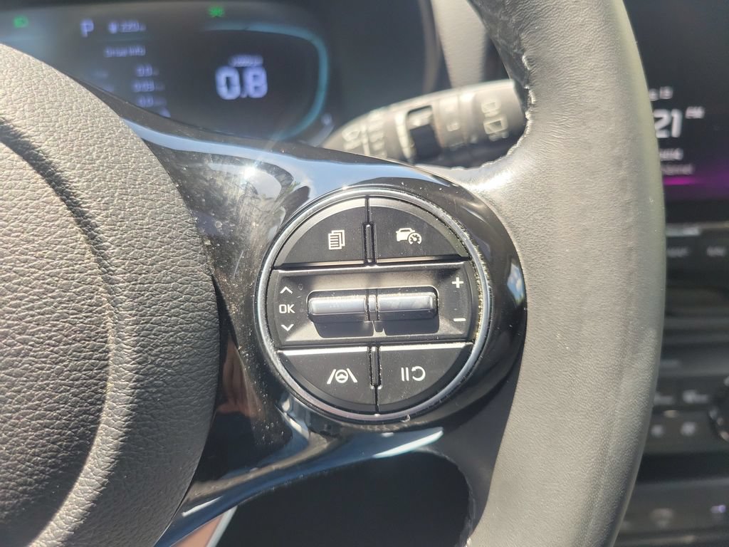 Certified 2025 Kia Soul EX FWD image 23