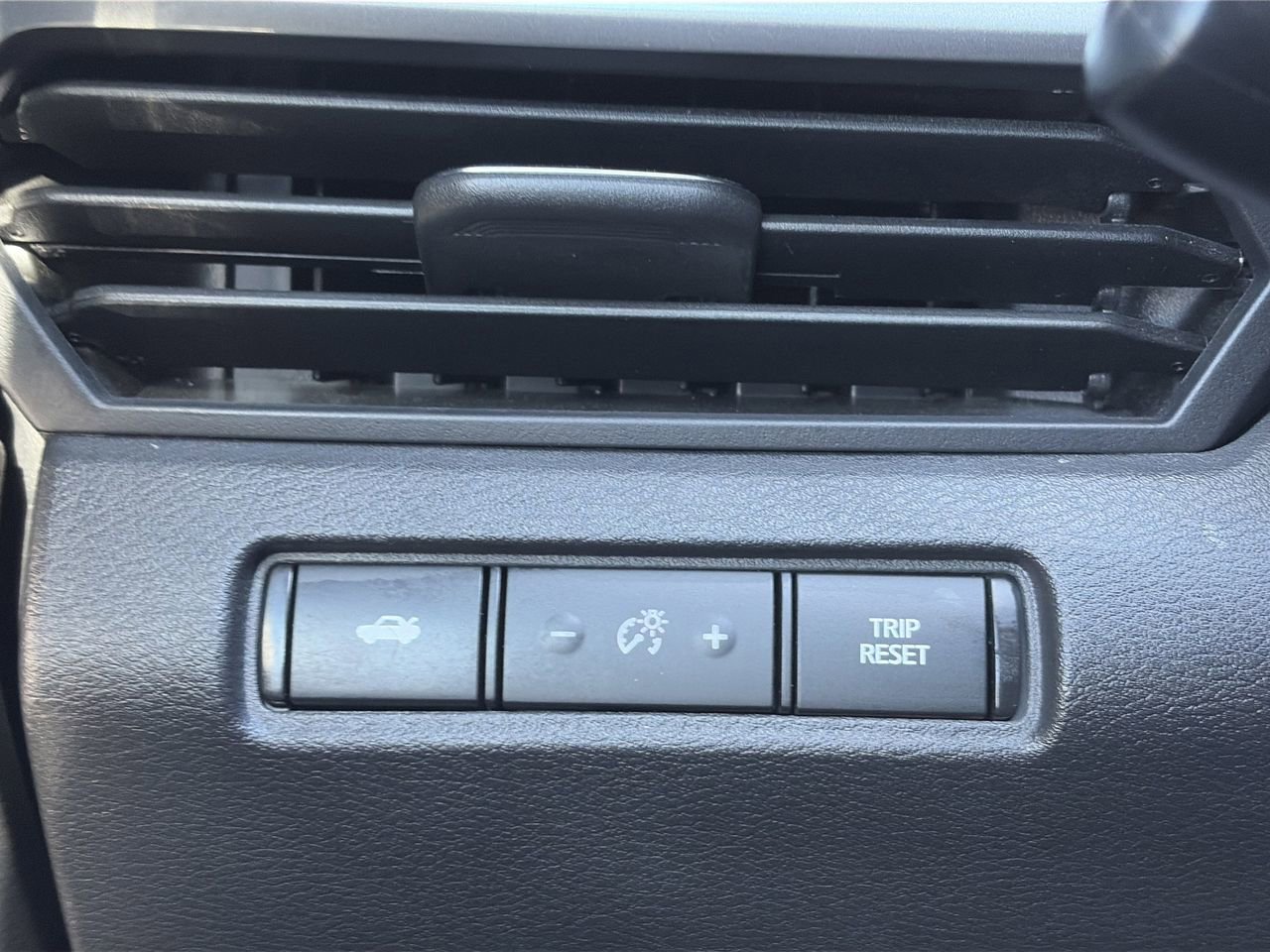 Used 2024 Nissan Altima 2.5 SR w/ SR Premium Package image 21