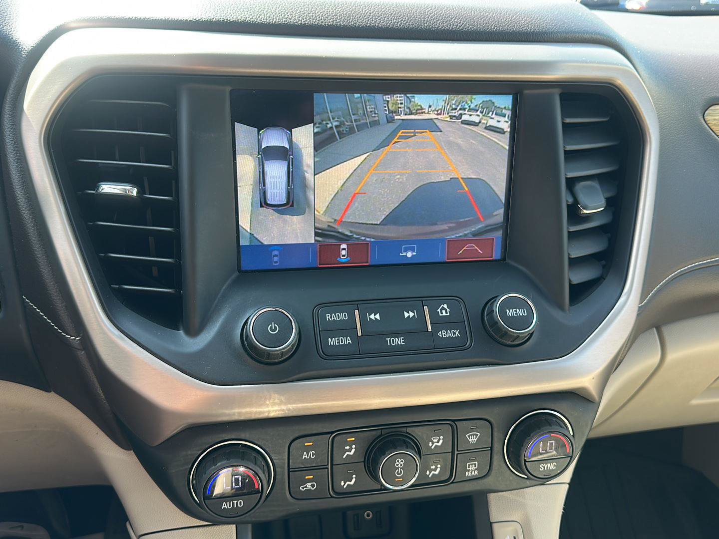 Used 2017 GMC Acadia Denali w/ Technology Package AWD/4WD image 35