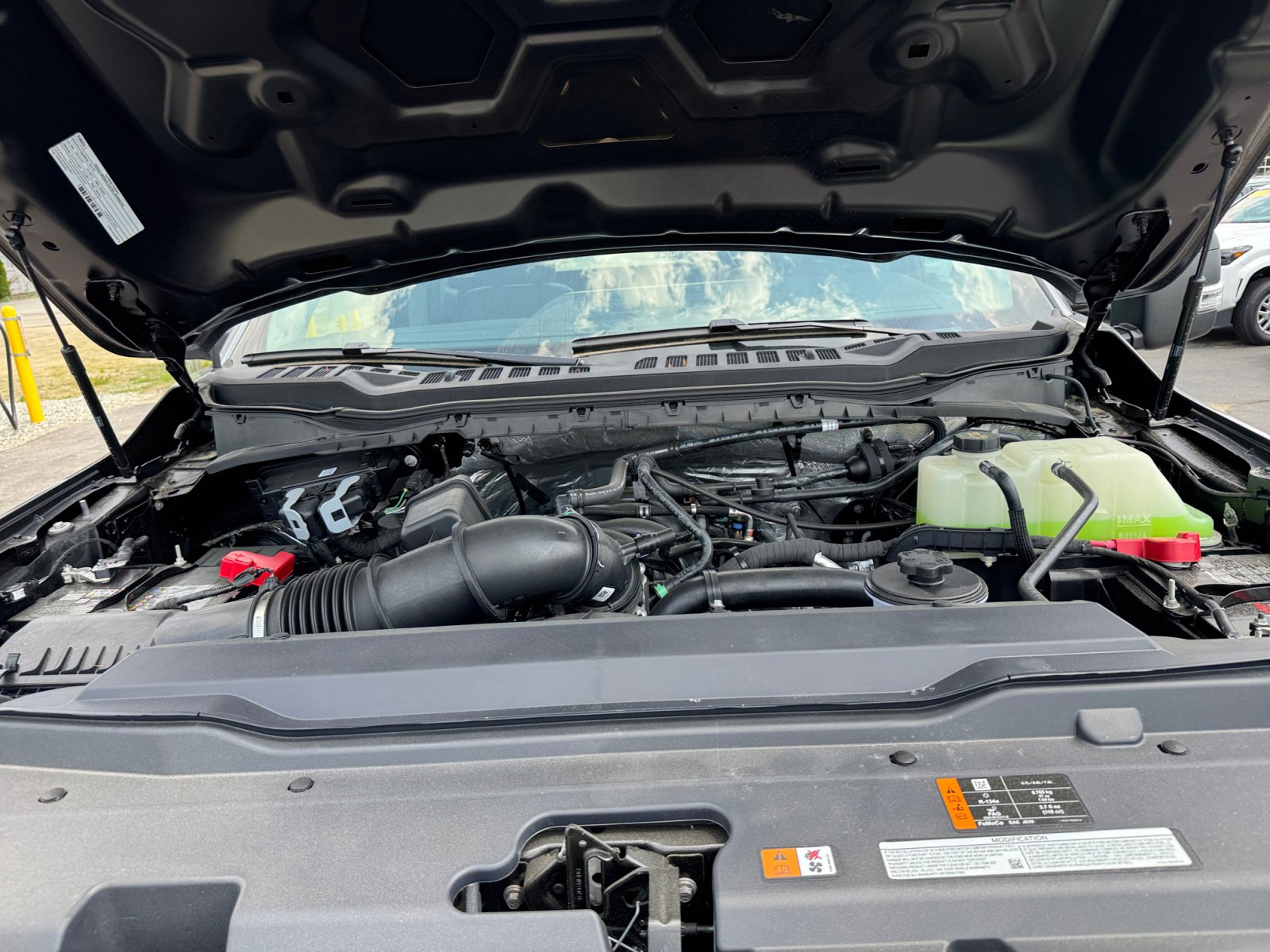 New 2025 Ford F250 XL w/ XL Chrome Package image 33