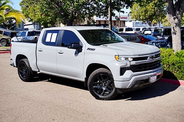 Used 2024 Chevrolet Silverado 1500 RST w/ Convenience Package II AWD/4WD image 3