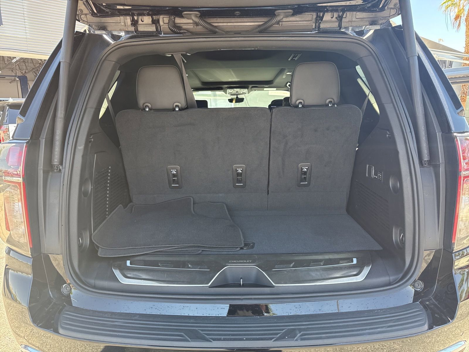 Used 2023 Chevrolet Tahoe Premier RWD image 20