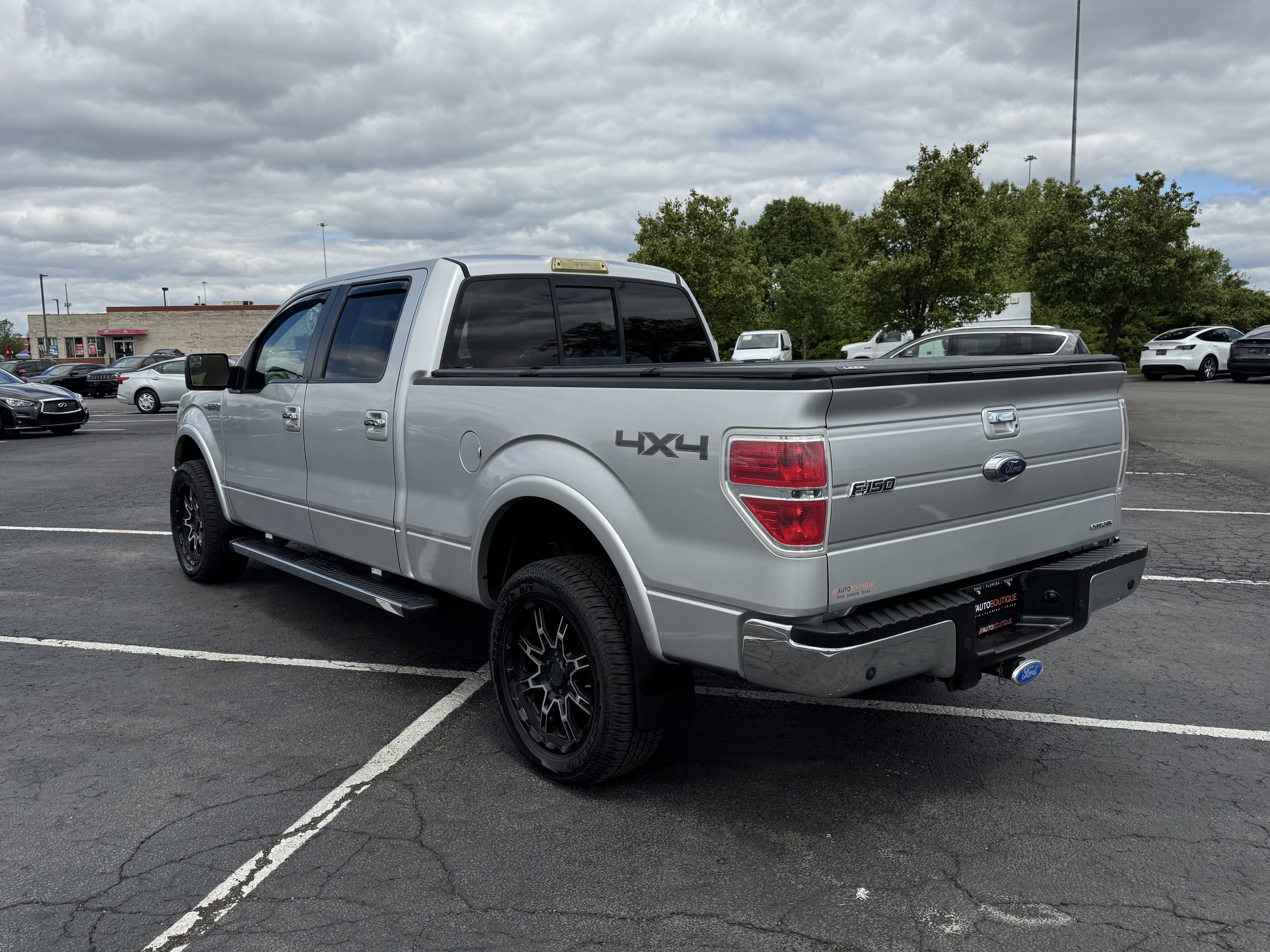 Used 2011 Ford F150 Lariat w/ Lariat Chrome Pkg AWD/4WD image 10