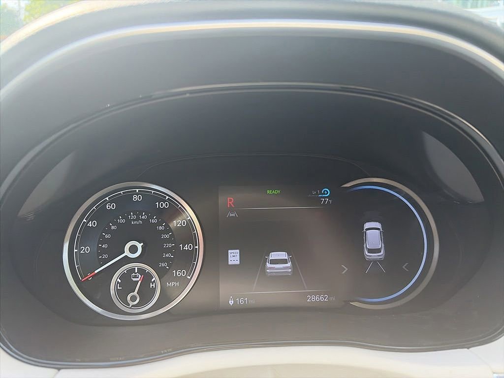 Used 2023 Genesis Electrified GV70 AWD/4WD image 10