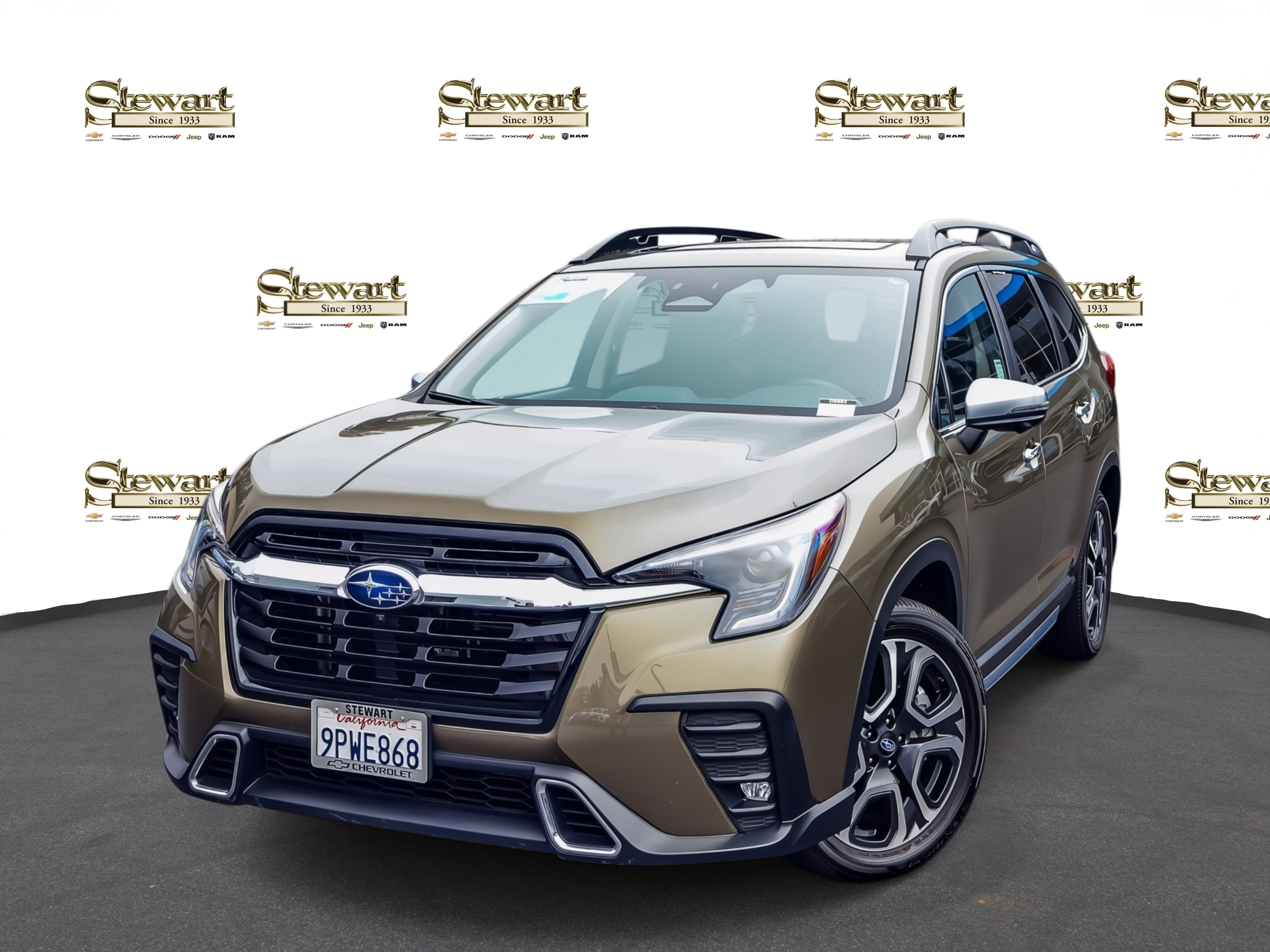 Used 2023 Subaru Ascent Touring image 1