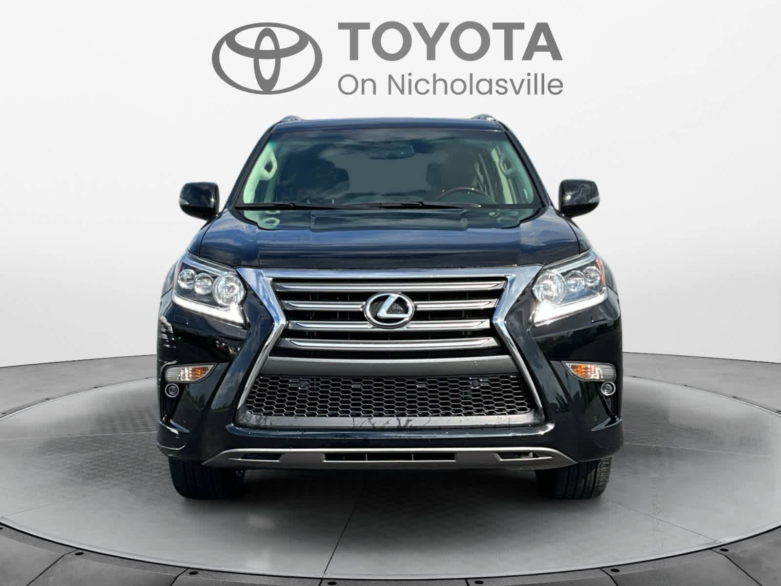 Used 2017 Lexus GX 460 Luxury w/ Preferred Accessory Package AWD/4WD image 9