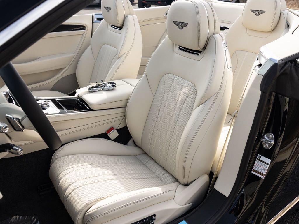 New 2026 Bentley Continental GTC AWD/4WD image 30