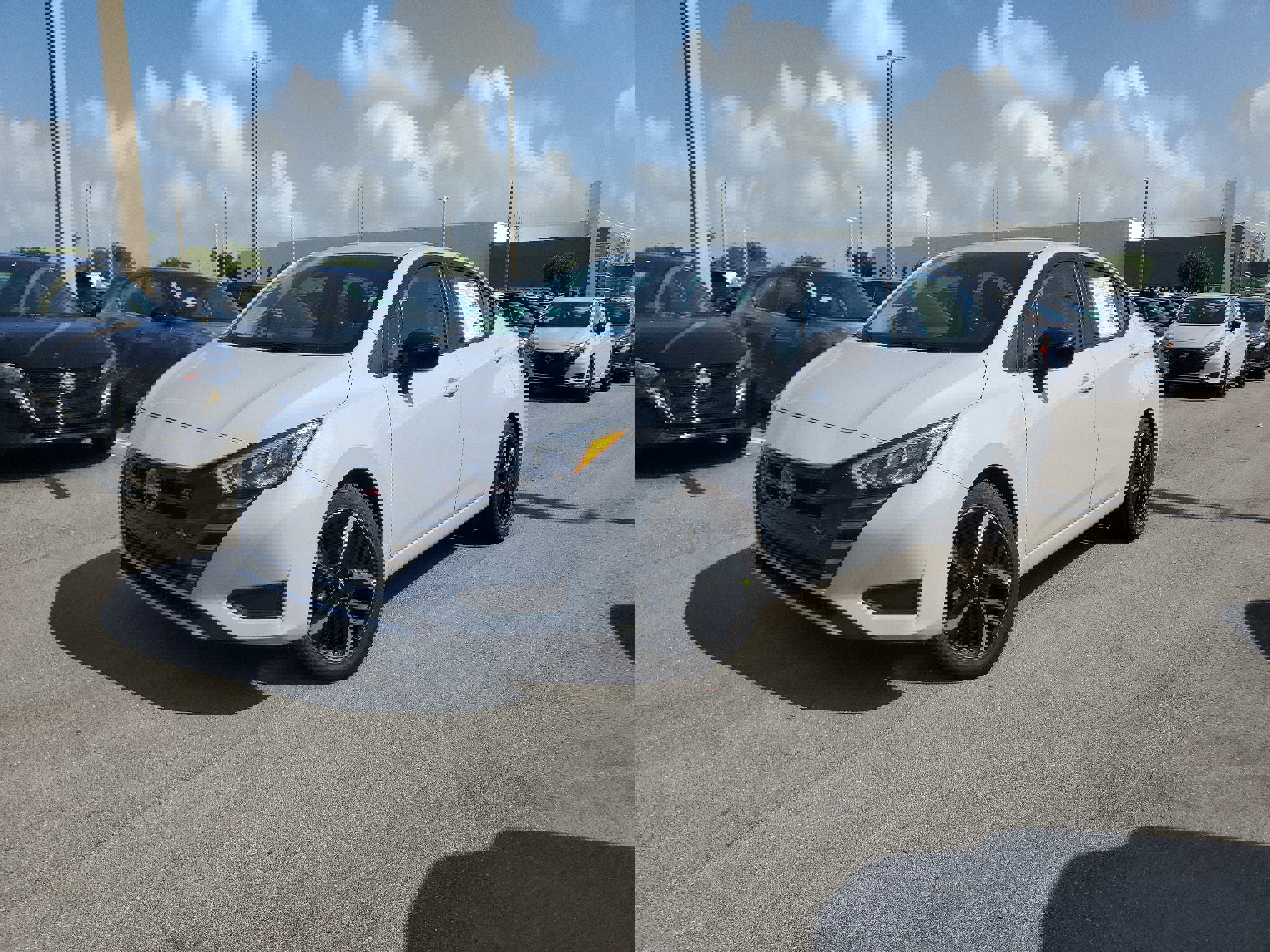 New 2025 Nissan Versa SR w/ Trunk Package image 26