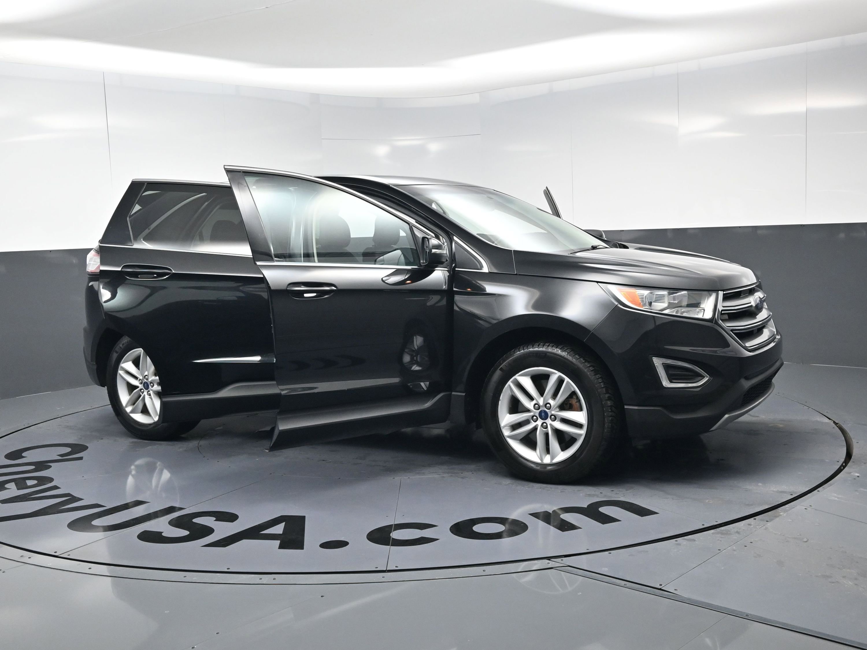 Used 2015 Ford Edge SEL w/ Equipment Group 201A image 23