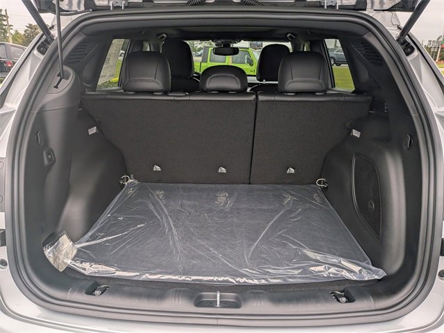 New 2025 Jeep Compass Latitude w/ Sun & Sound Group image 12