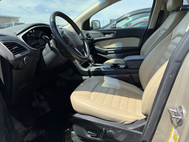 Certified 2018 Ford Edge SEL w/ Equipment Group 201A AWD/4WD image 3