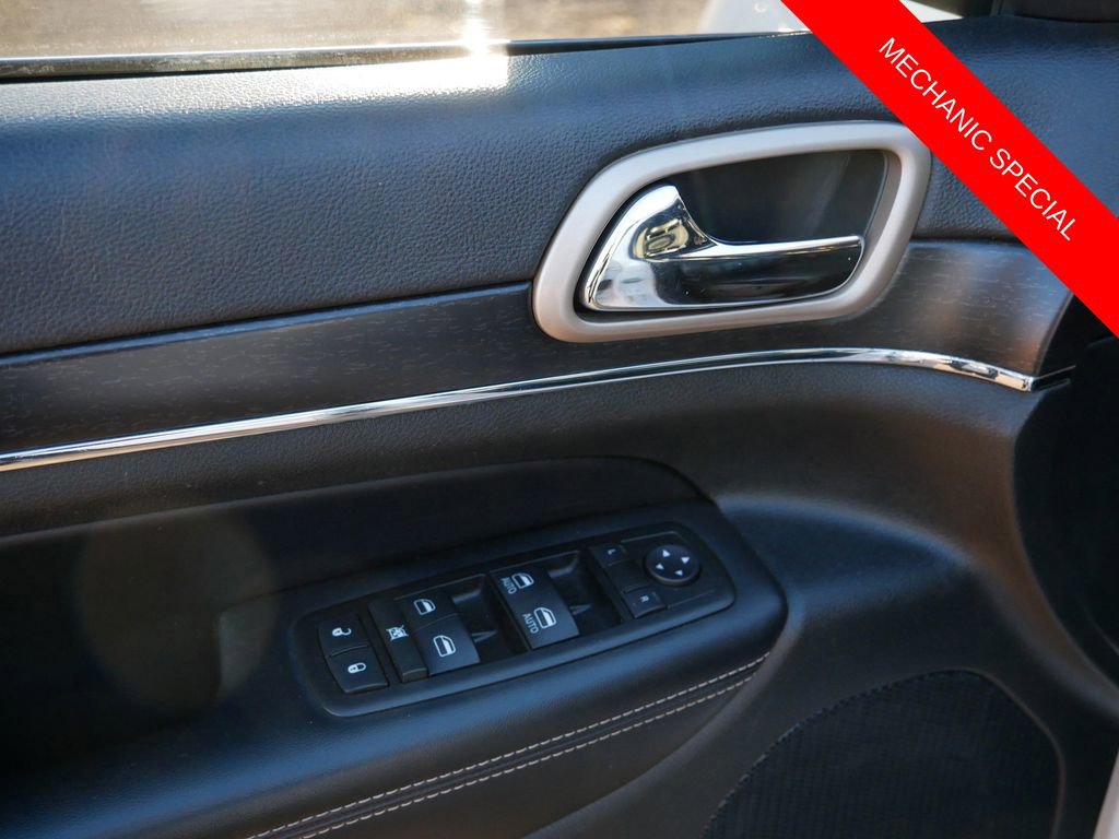 Used 2014 Jeep Grand Cherokee Limited image 17