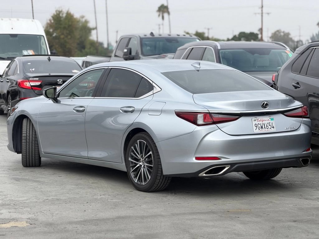 Used 2023 Lexus ES 350 w/ Premium Package FWD image 3