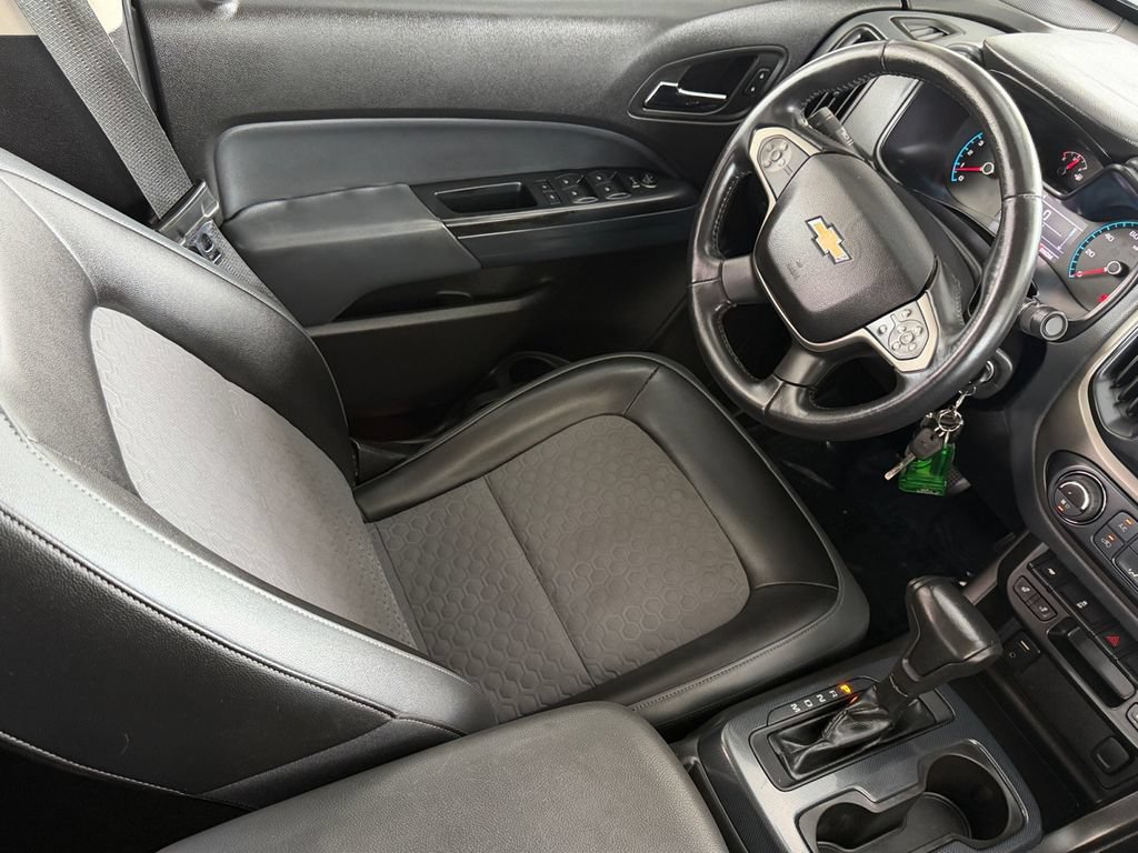 Used 2016 Chevrolet Colorado Z71 AWD/4WD image 35