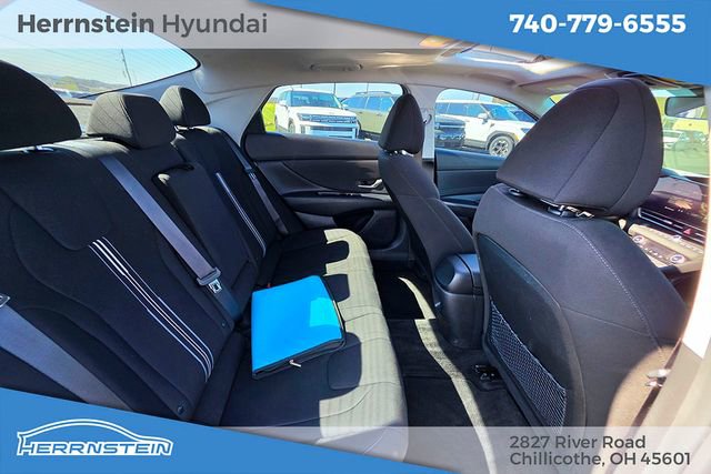Used 2024 Hyundai Elantra SEL w/ Convenience Package image 25