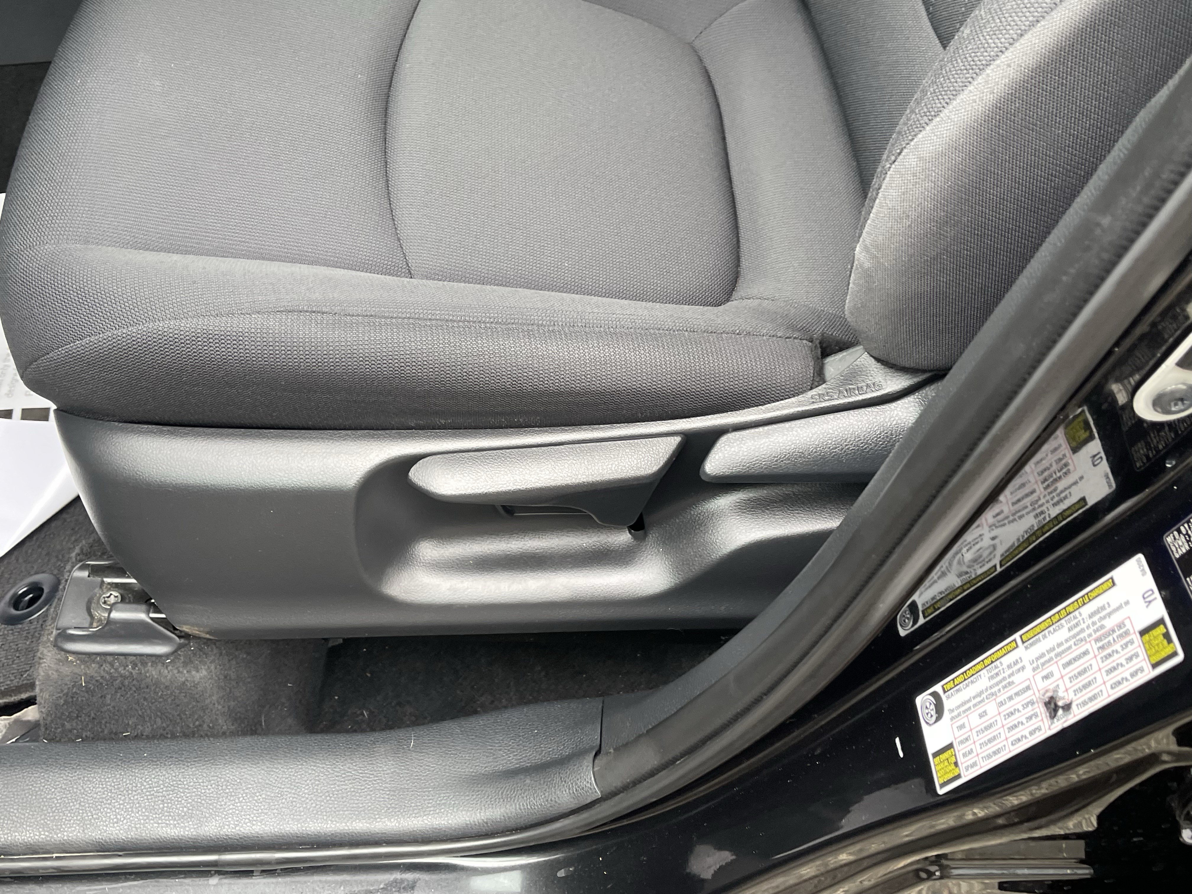Certified 2023 Toyota Corolla Cross LE FWD image 17