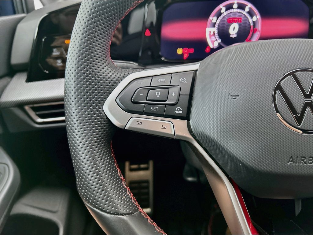 Used 2025 Volkswagen GTI S FWD image 11