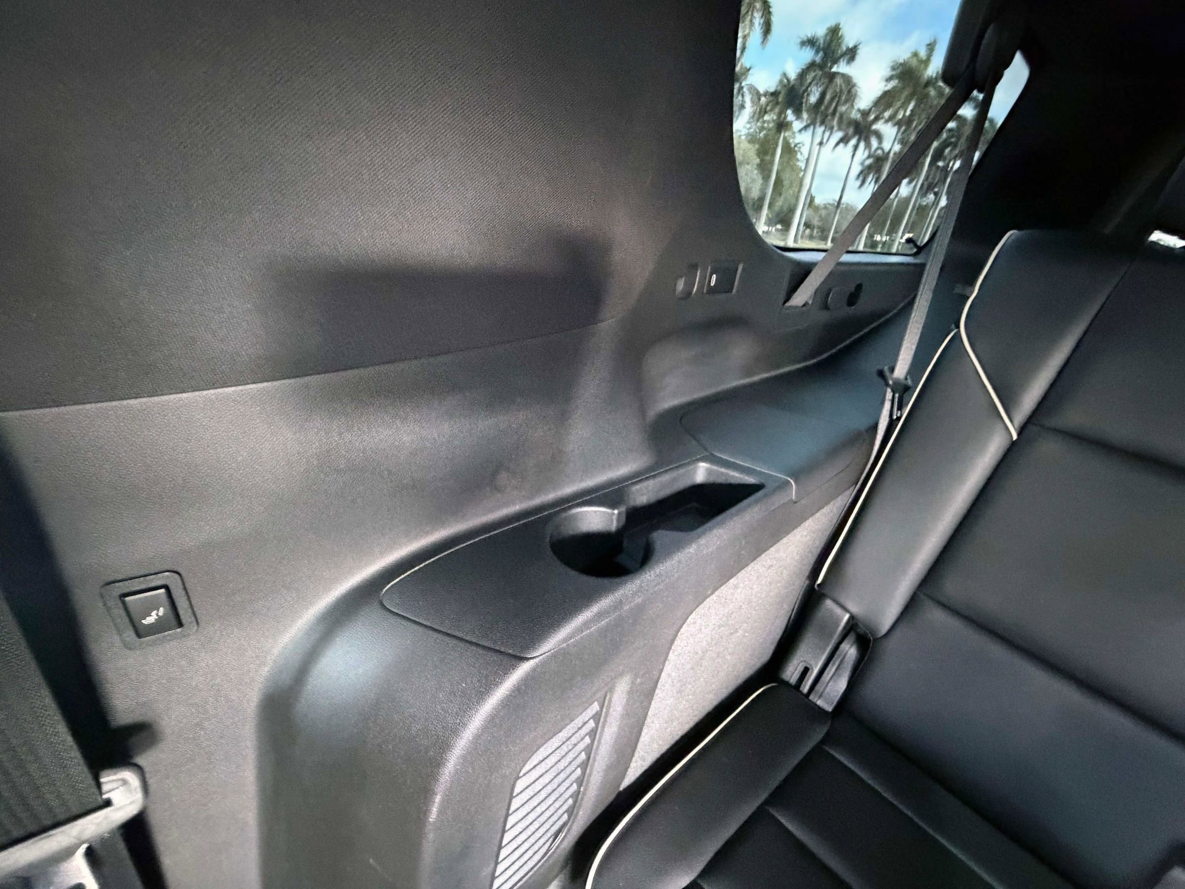 Used 2021 Cadillac Escalade ESV Premium Luxury w/ Performance Package RWD image 46