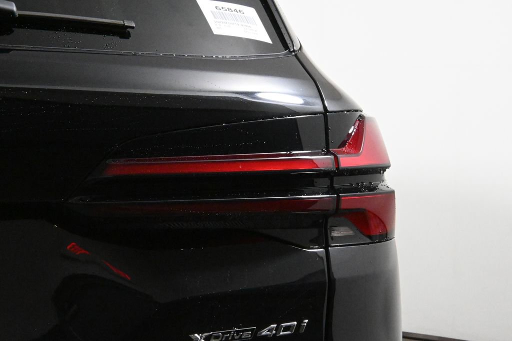 Used 2026 BMW X5 xDrive40i w/ M Sport Package image 13