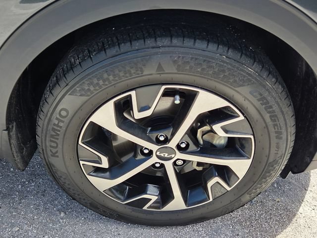 Used 2025 Kia Sportage EX w/ Premium Package FWD image 9