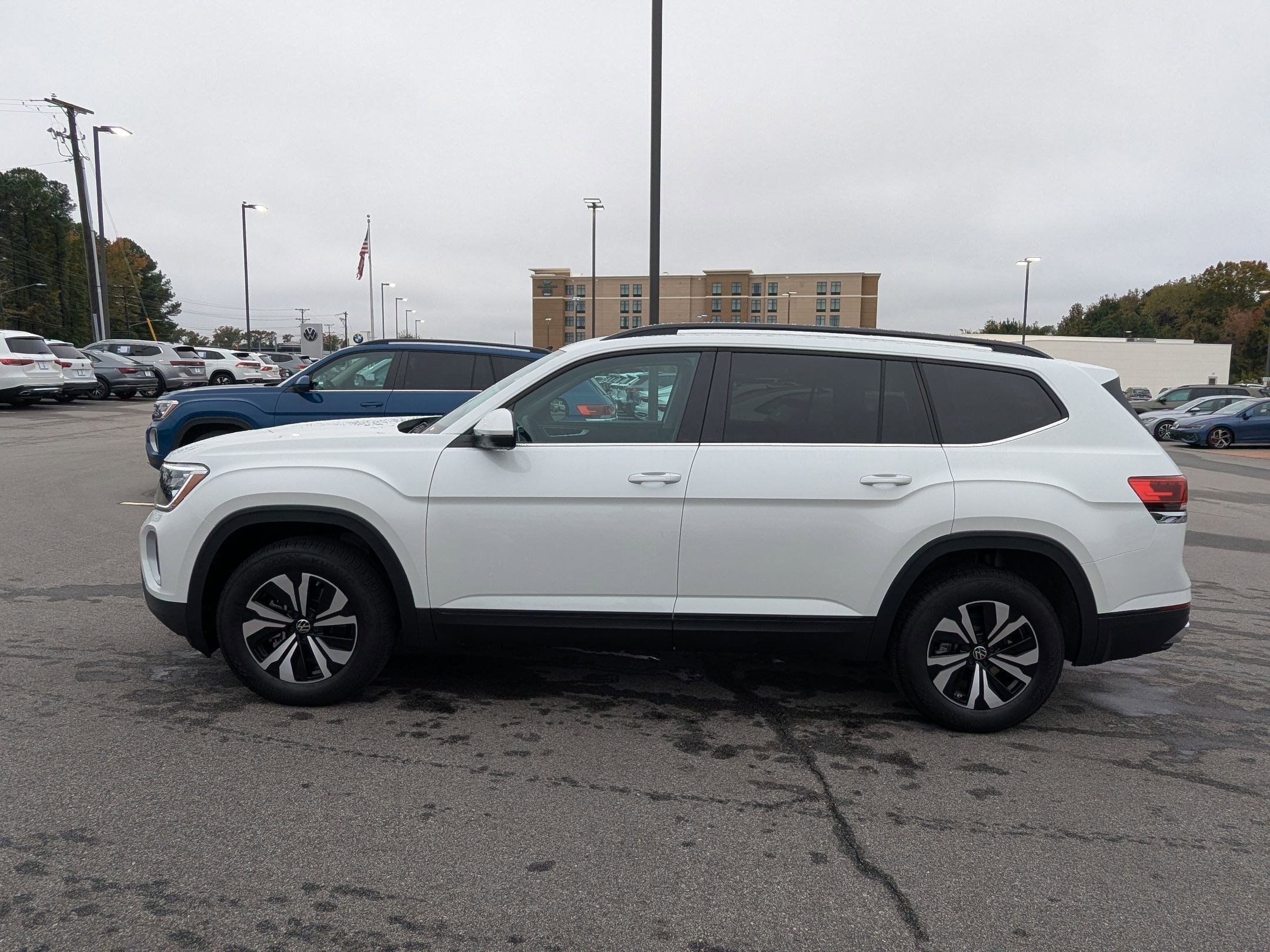 New 2026 Volkswagen Atlas SE AWD/4WD image 6