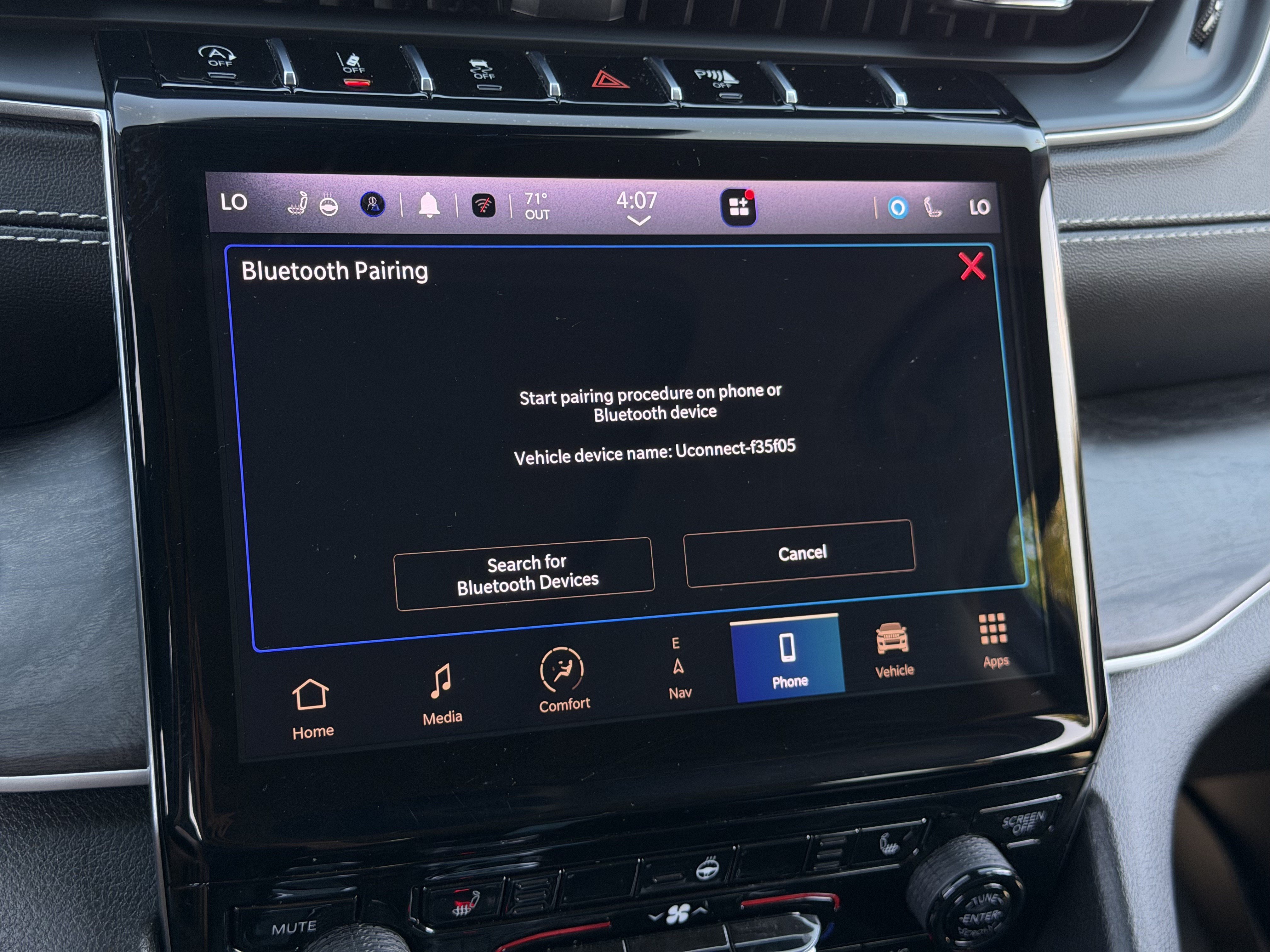 Used 2023 Jeep Grand Cherokee Limited AWD/4WD image 24