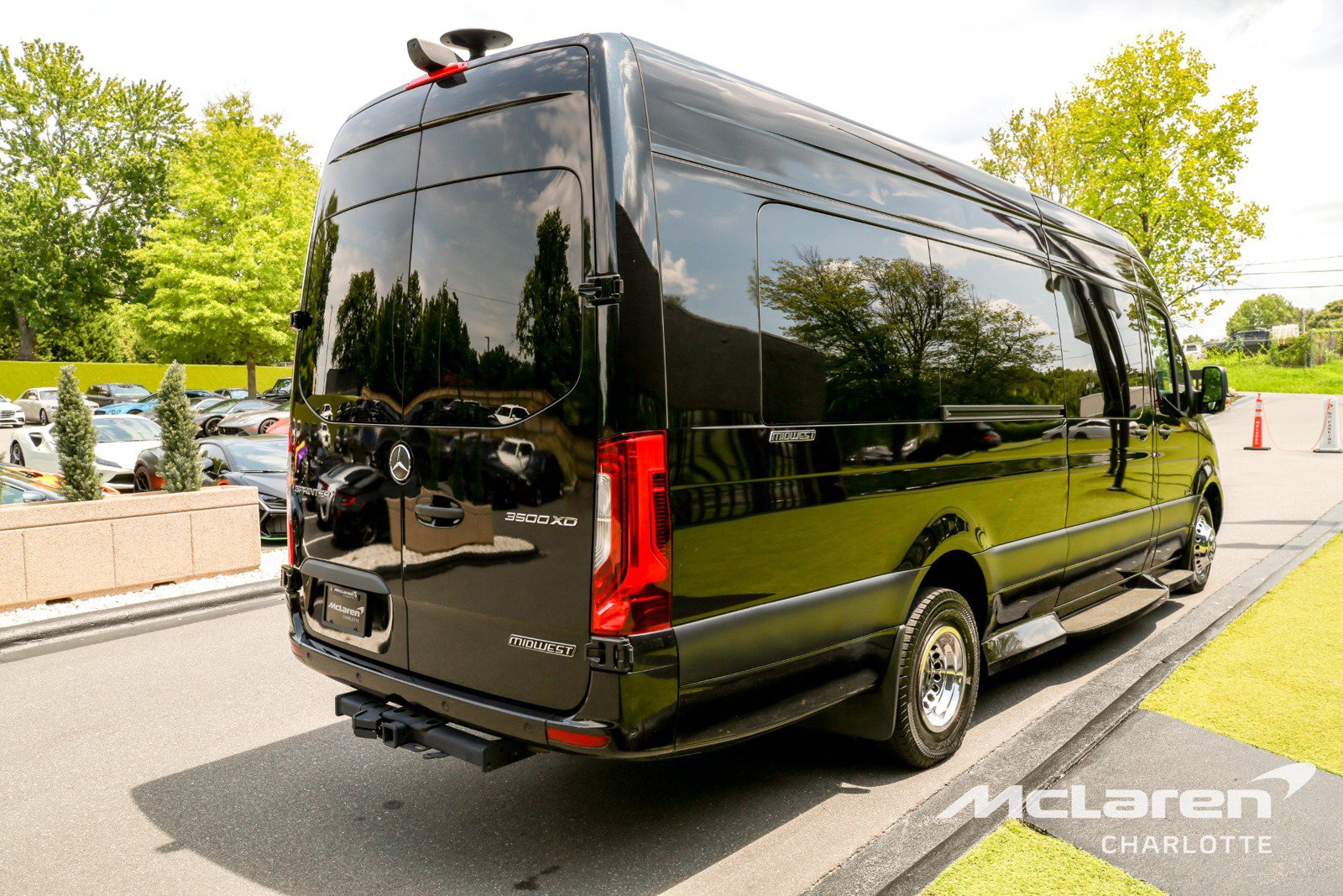 Used 2024 Mercedes-Benz Sprinter 3500 w/ Parking Package image 8