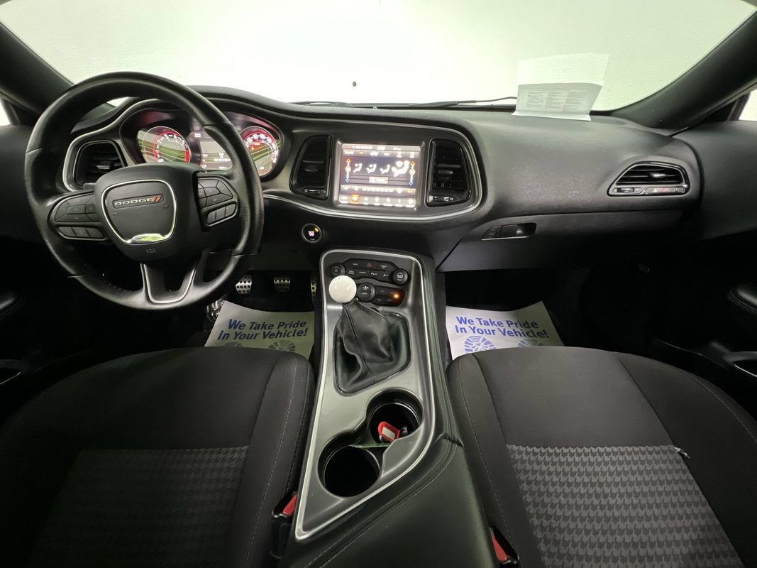 Used 2021 Dodge Challenger R/T Scat Pack w/ Driver Convenience Group RWD image 18