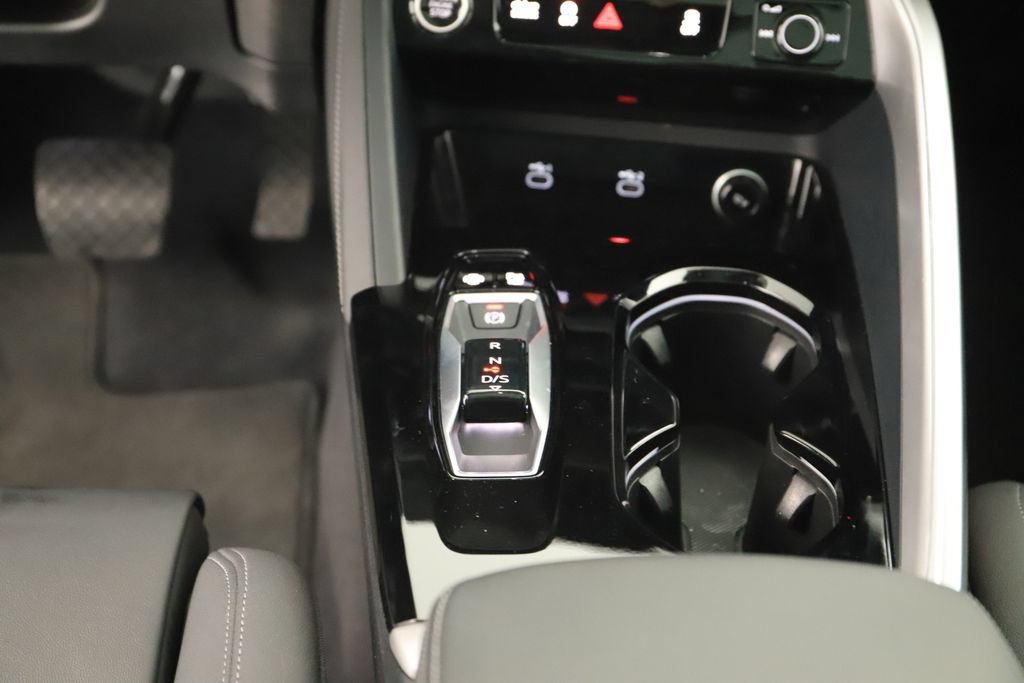 Certified 2025 Audi Q5 Prestige AWD/4WD image 22