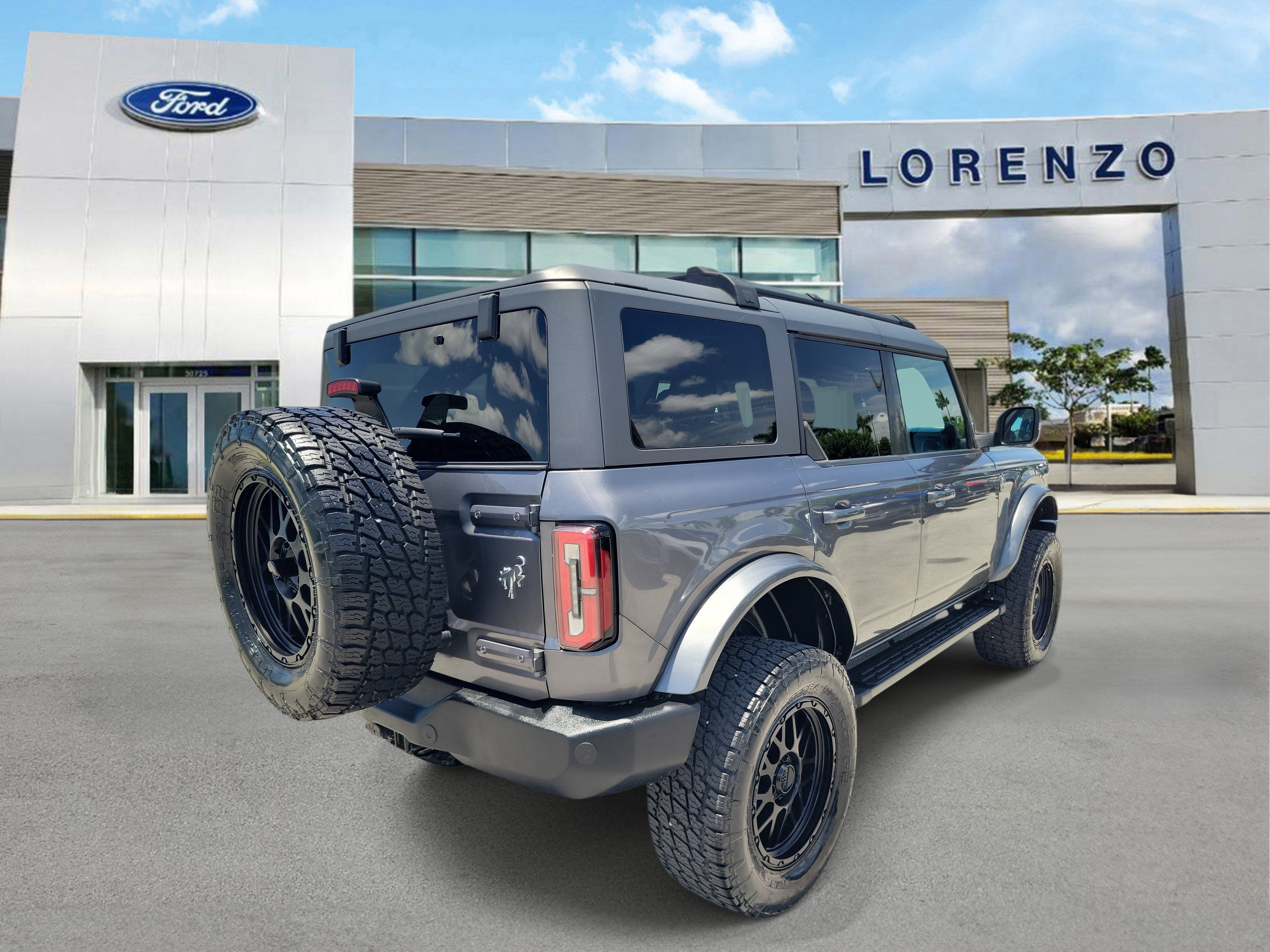 Used 2023 Ford Bronco Outer Banks AWD/4WD image 5