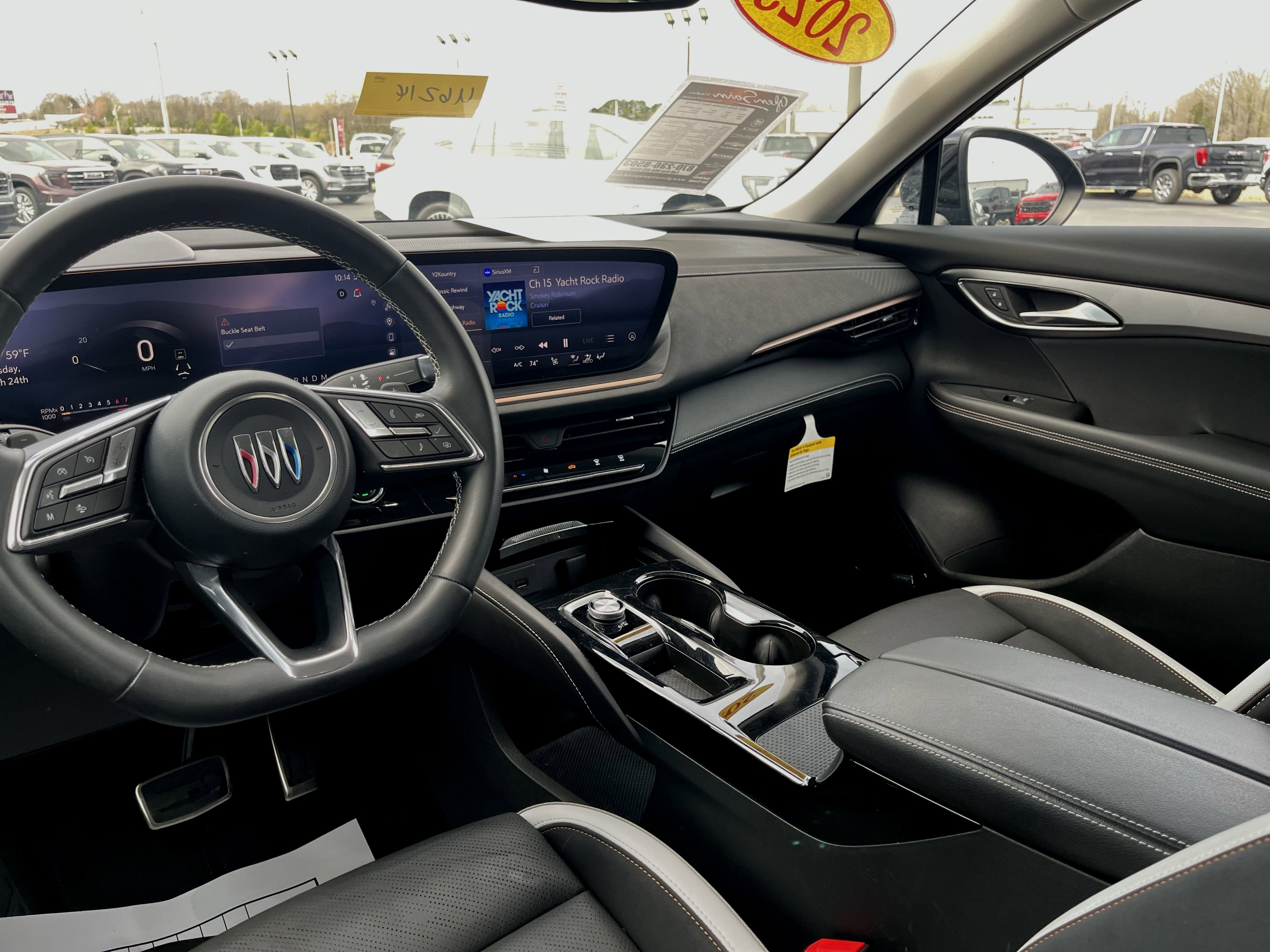 Used 2025 Buick Envision Sport Touring AWD/4WD image 2