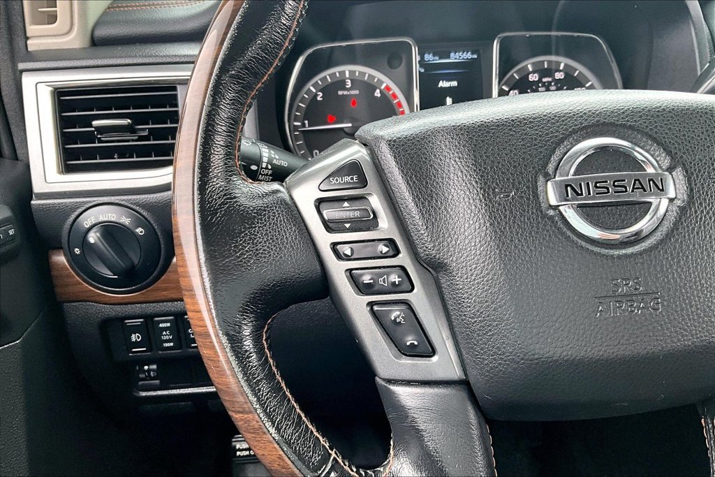 Used 2018 Nissan Titan Platinum Reserve AWD/4WD image 12