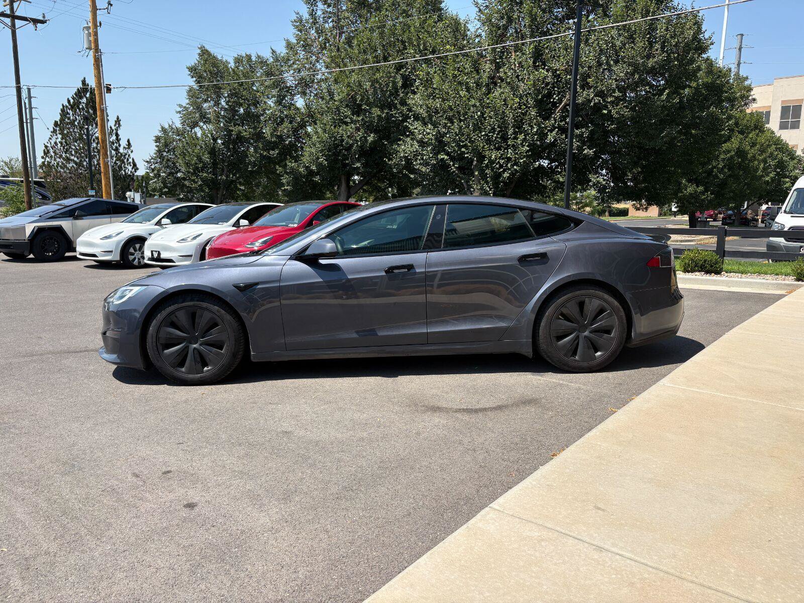Used 2022 Tesla Model S Plaid AWD/4WD image 5