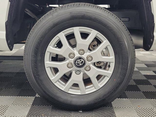 Used 2024 Toyota Tacoma SR5 RWD image 9