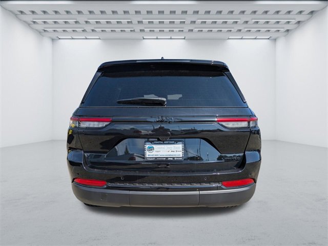 New 2025 Jeep Grand Cherokee Limited w/ Black Appearance Package image 5