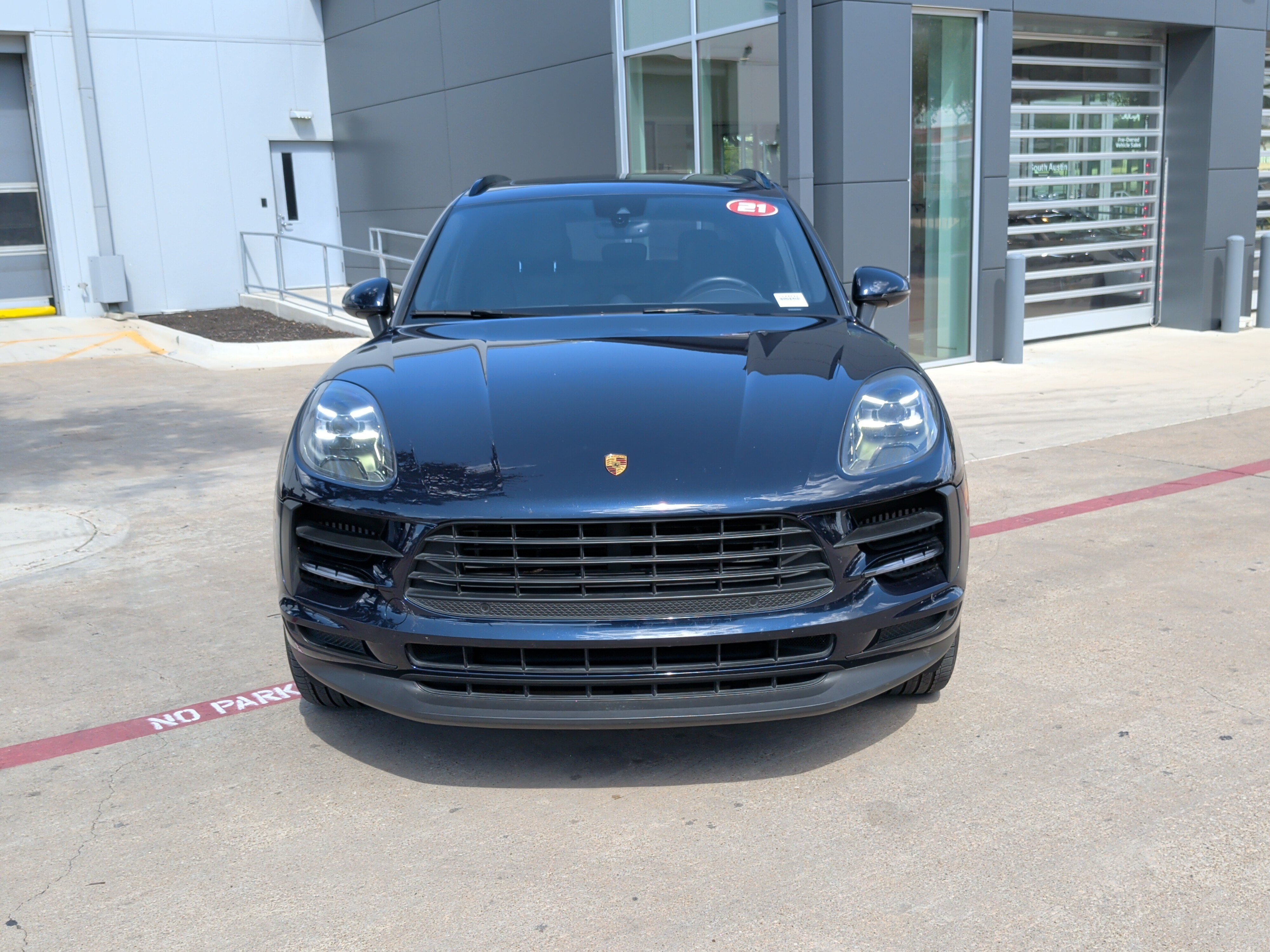 Used 2021 Porsche Macan S AWD/4WD image 3