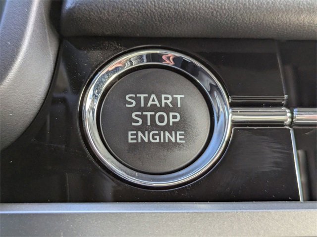 New 2026 Mitsubishi Outlander SE image 34