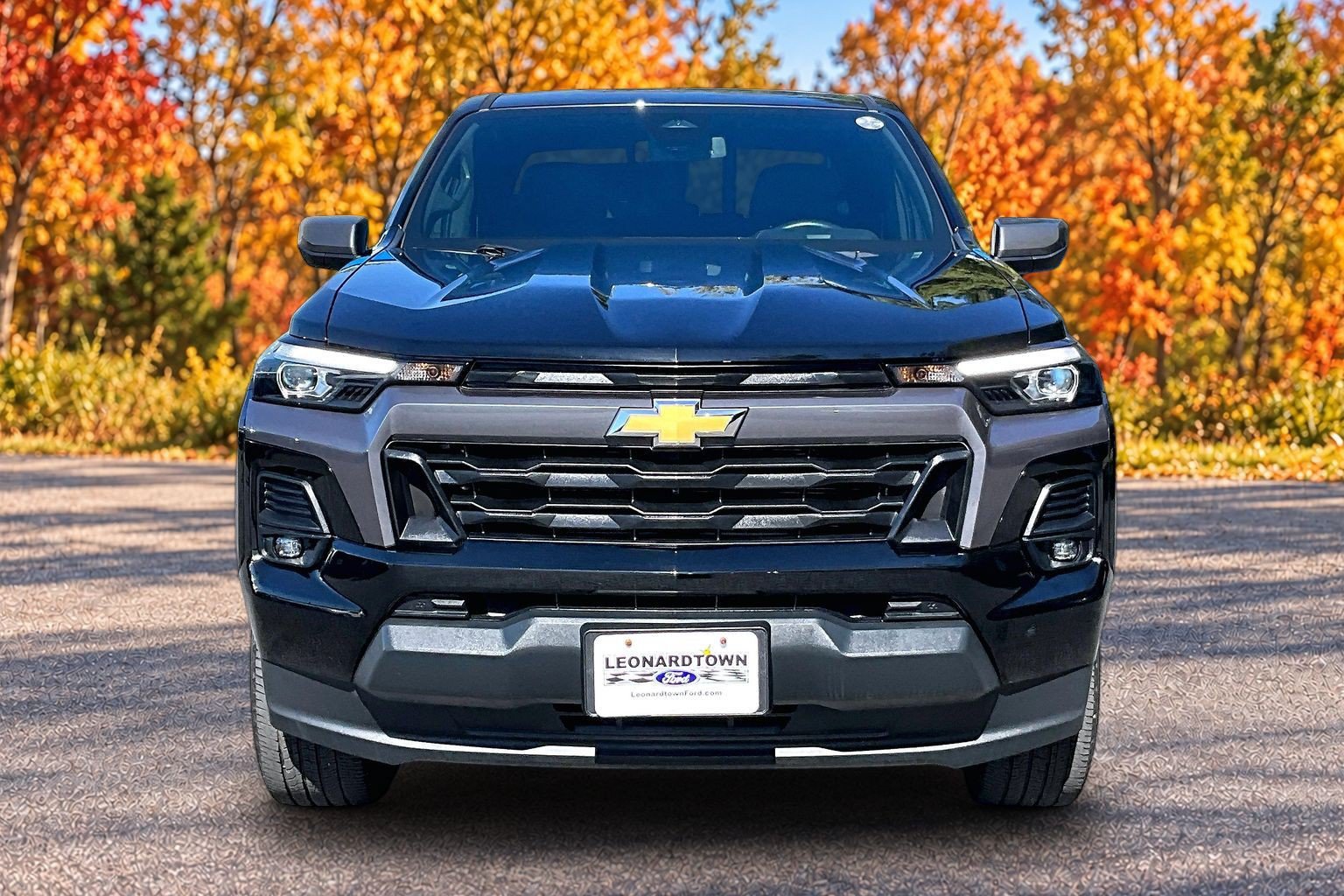 Used 2023 Chevrolet Colorado LT w/ LT Convenience Package III RWD image 3