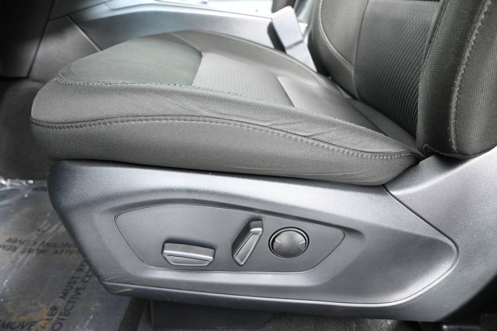 Used 2024 Ford Explorer XLT AWD/4WD image 22