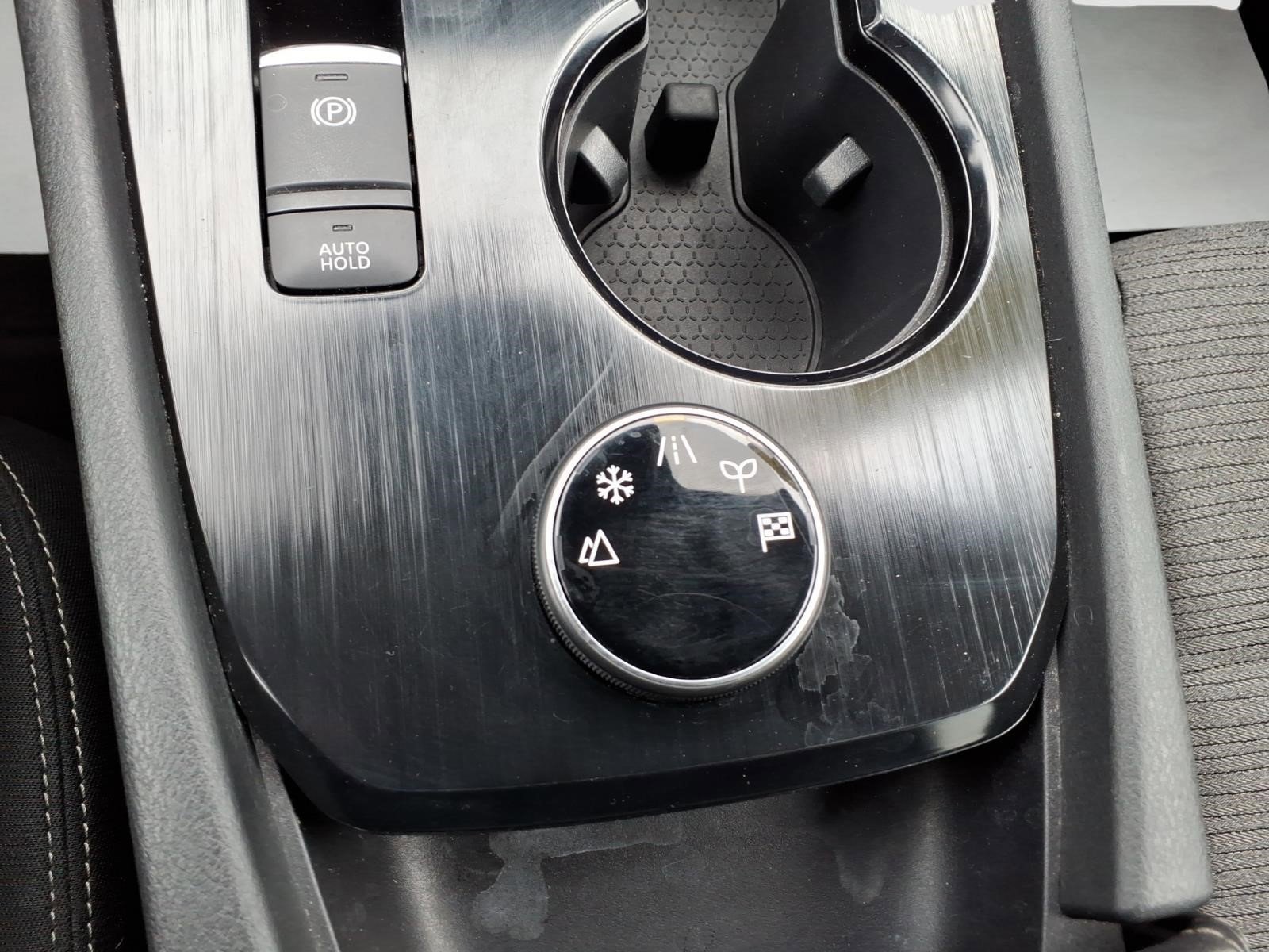 Used 2022 Nissan Rogue SV AWD/4WD image 20