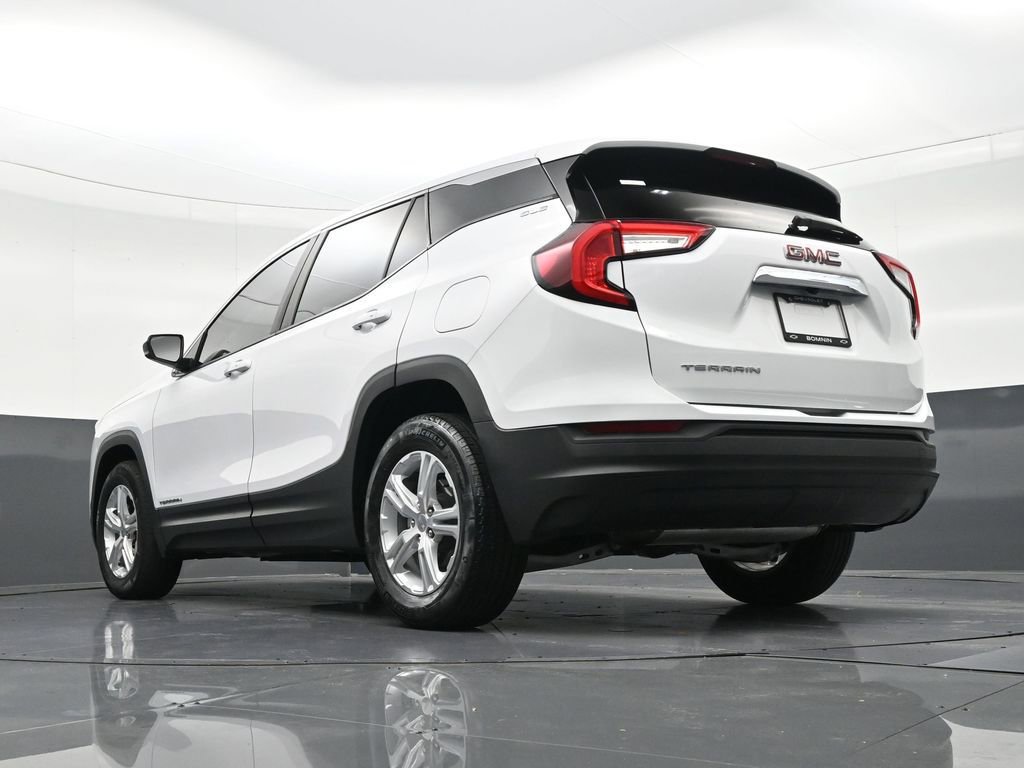 Used 2024 GMC Terrain SLE image 24