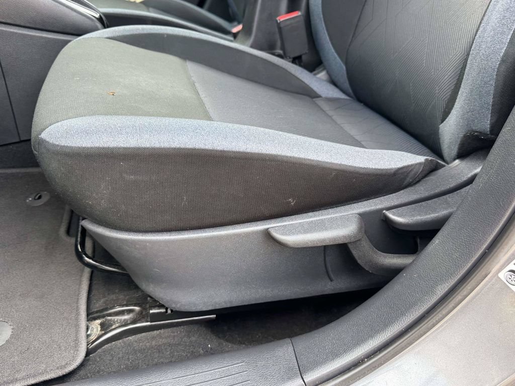 Used 2024 Nissan Versa SV FWD image 20