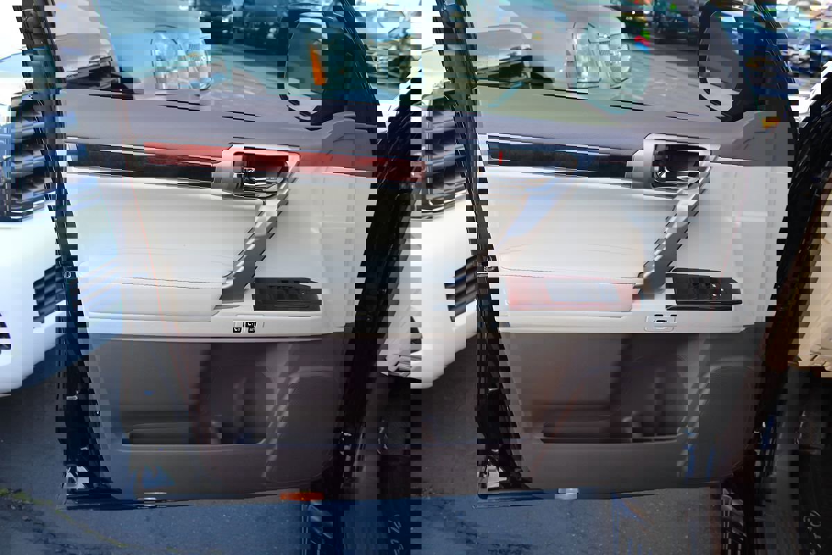 Used 2013 Lexus GX 460 Premium image 18